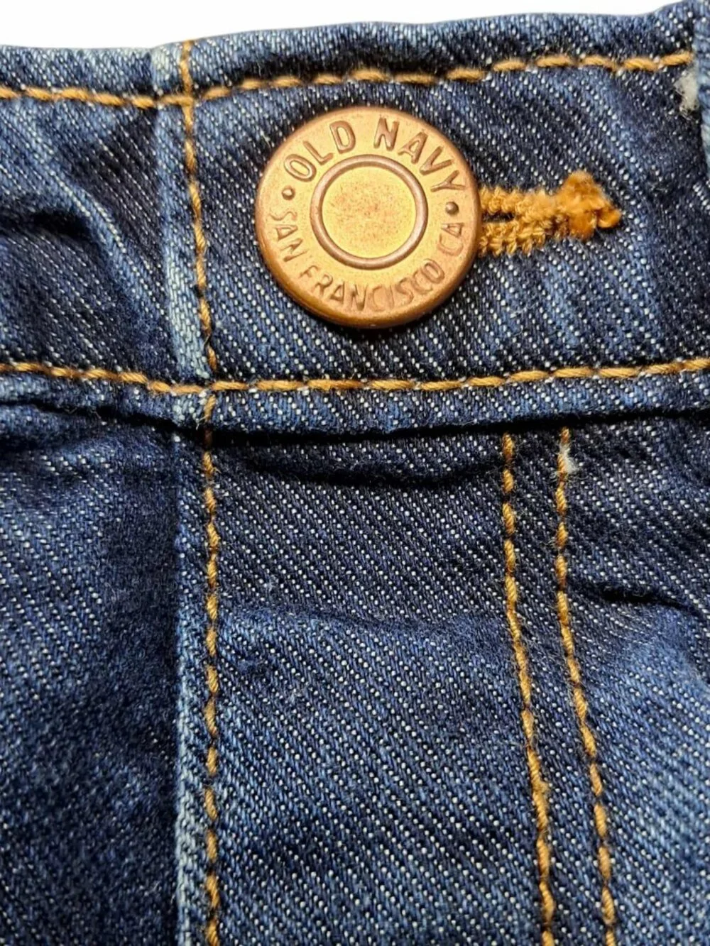 Old Navy Girls Pull-On Denim Shorts Size 3T Elastic Waist Faux Button Jean Short - Picture 3 of 5